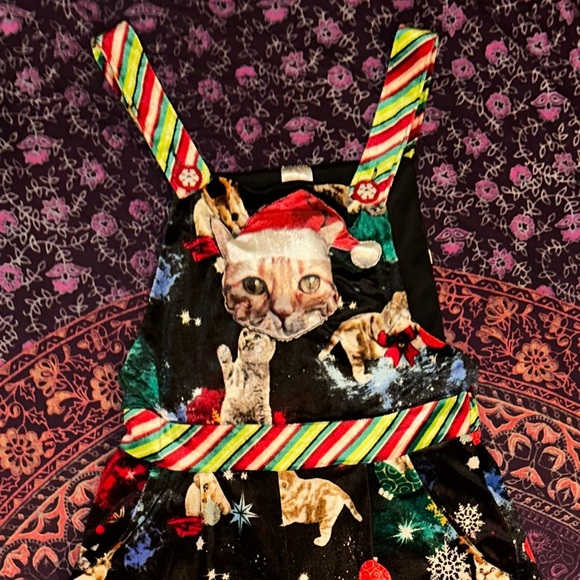 No Boundaries Festive Cat Holiday Romper - Picture 4 of 5